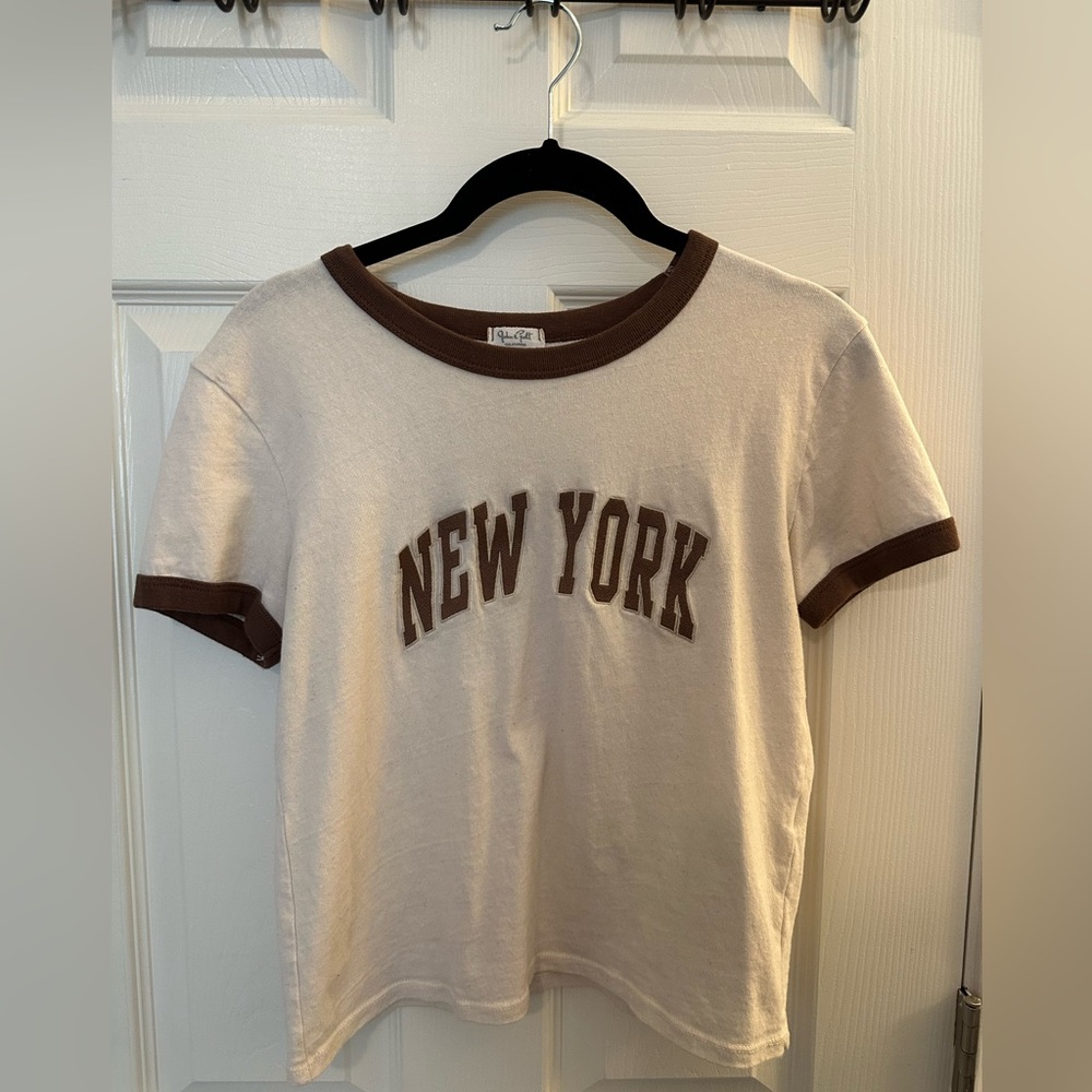 Brandy Melville t-shirt